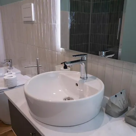 Apartment I Host - Melzo 5 *